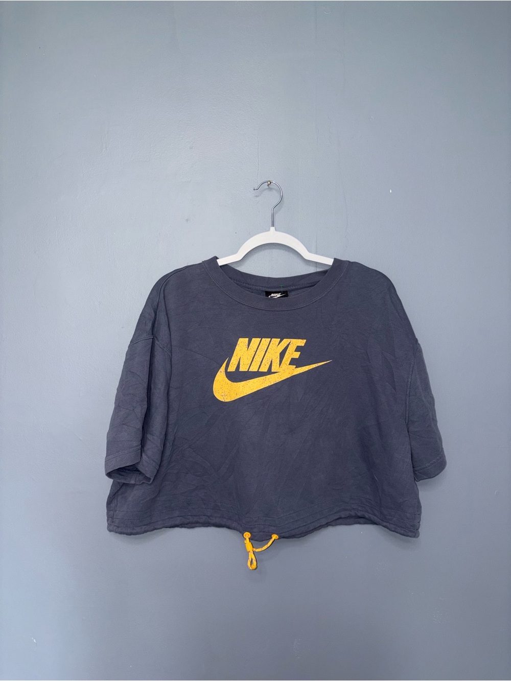 Nike • Navy Cropped Tee